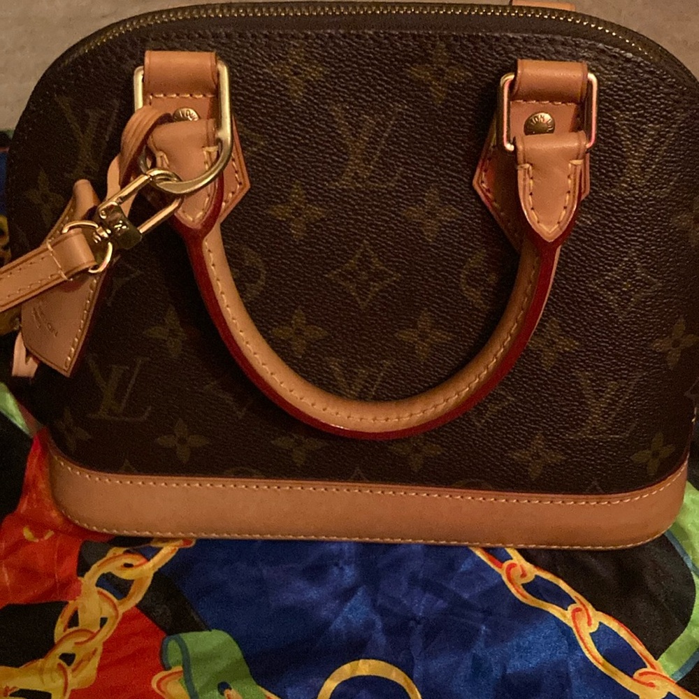 Louis Vuitton Alma purse